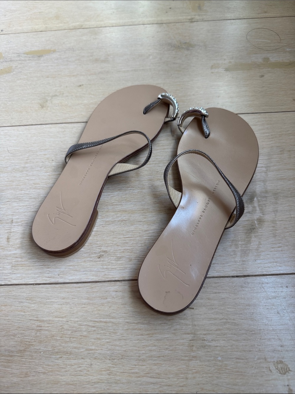 Giuseppe Zanotti Leather Toe-Ring Sandals